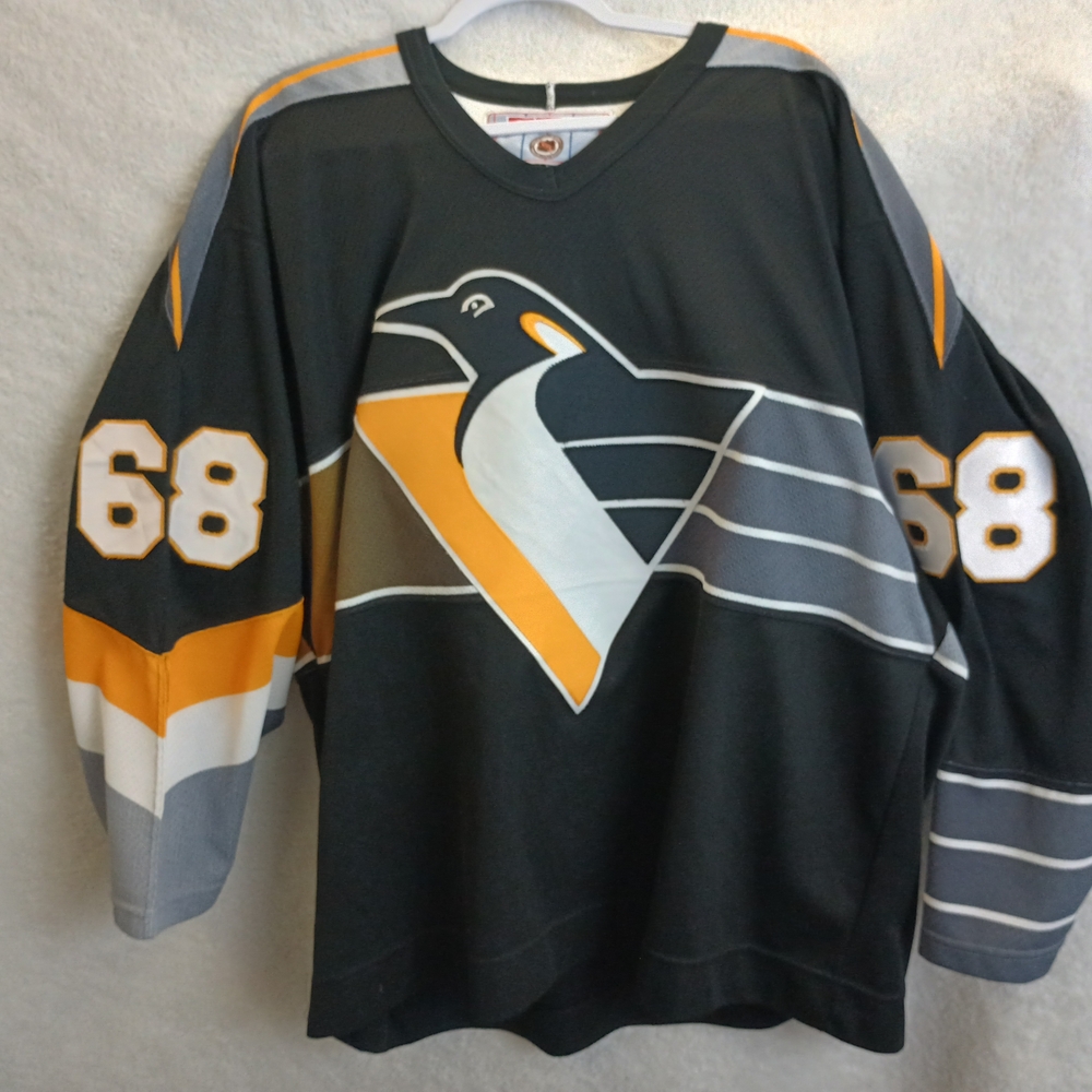 Men's CCM JAGR PITTSBURG PENGUINS Black and Gray Hockey THROWBACK Jersey SZ XL